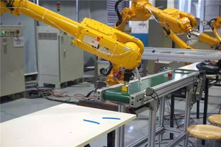 工業(yè)機(jī)器人培訓(xùn)與就業(yè)前景 大數(shù)據(jù)揭秘行業(yè)趨勢(shì)與智能機(jī)器人研發(fā)機(jī)遇